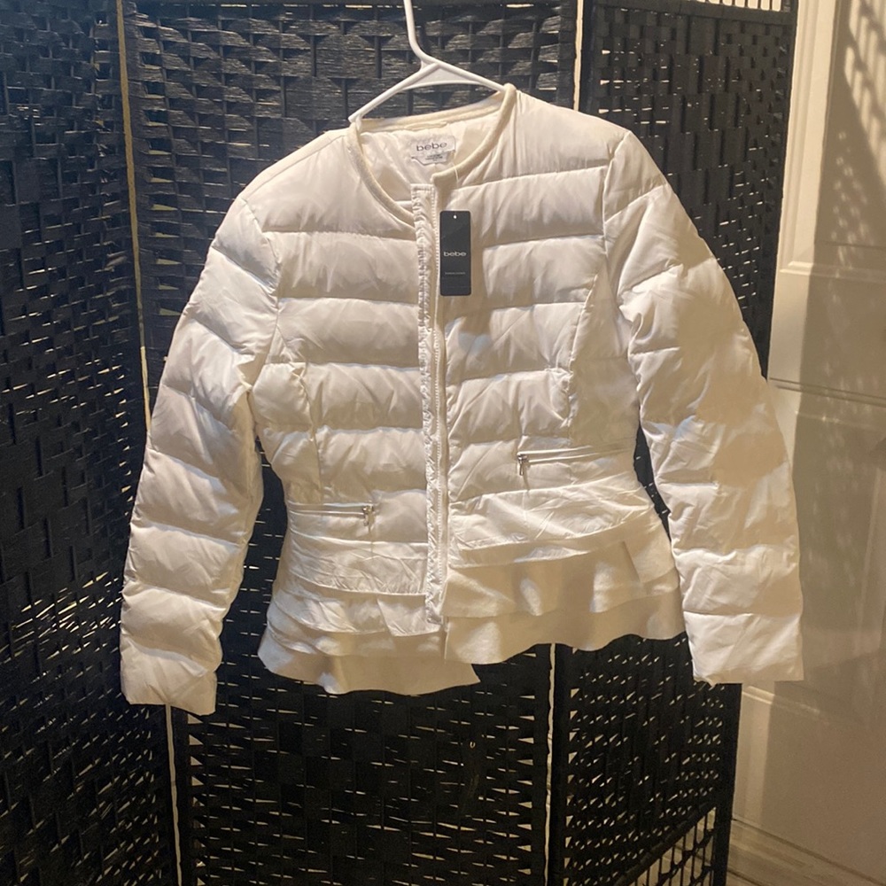 Bebe Womans White Peplum Puffer Vest Size Medium